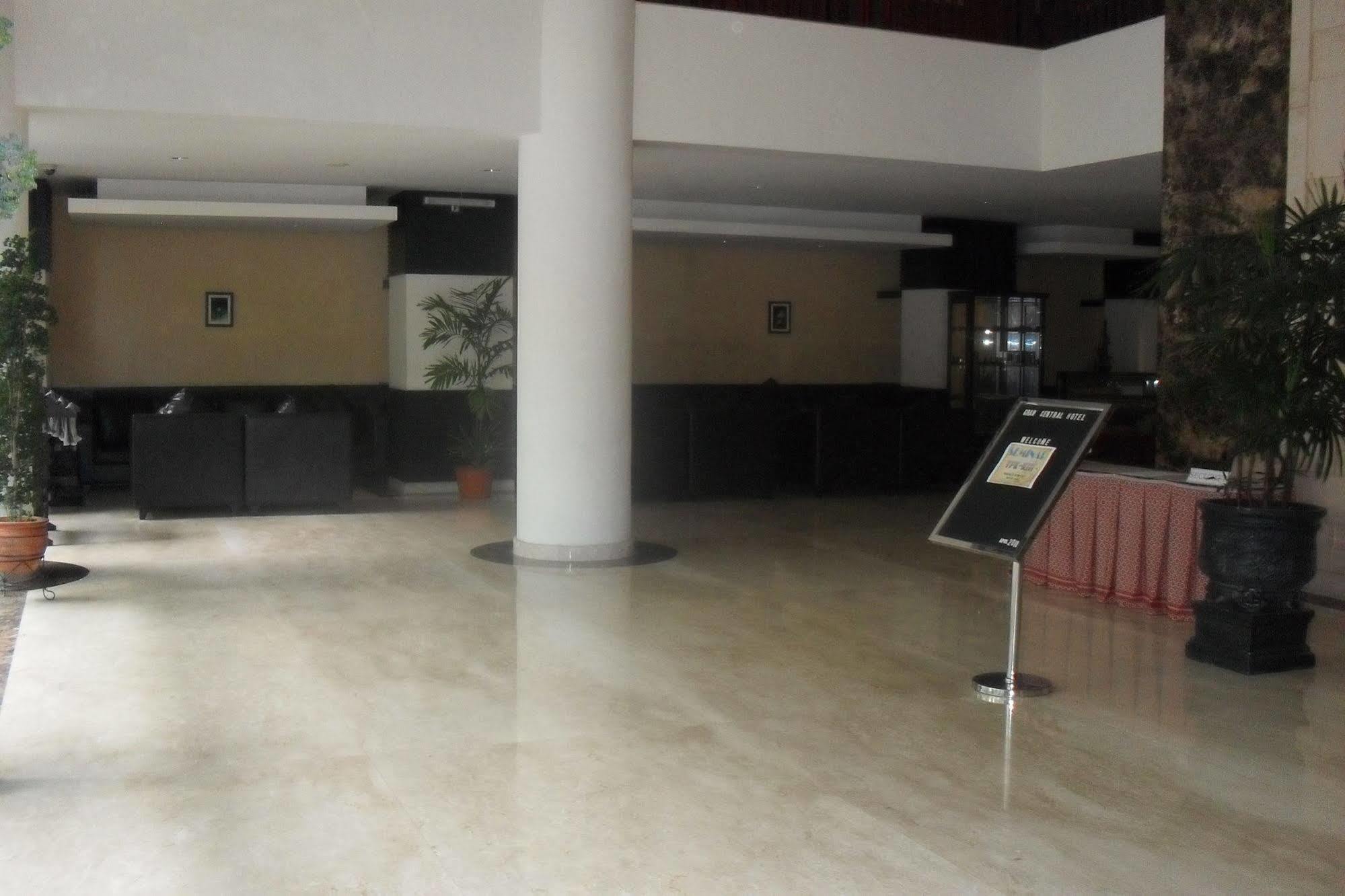מנאדו Hotel Gran Central מראה חיצוני תמונה